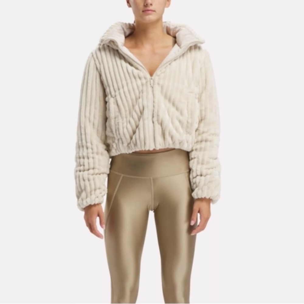 Reebok Fashion Puffer Jacket – Cream / Neutral